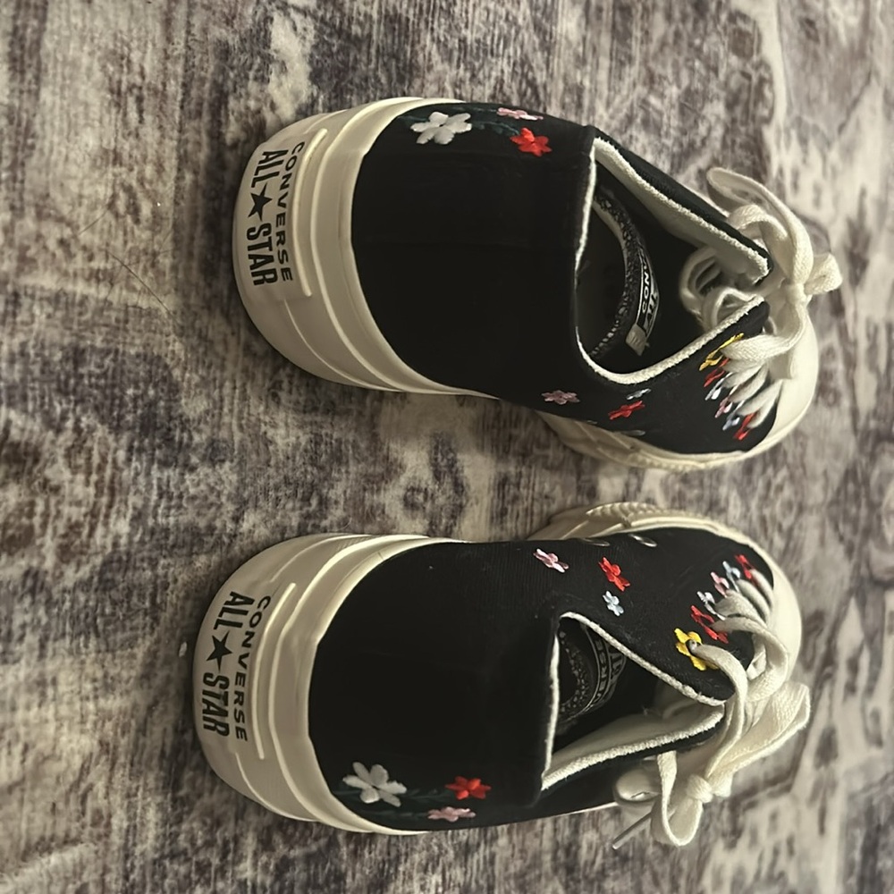 Converse sneakers - Picture 4 of 6